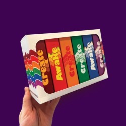 Tempo Crackers in hand